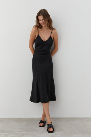 Sloan černé šaty
