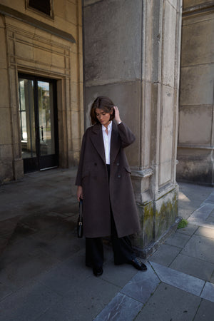 Joan hnědý kabát